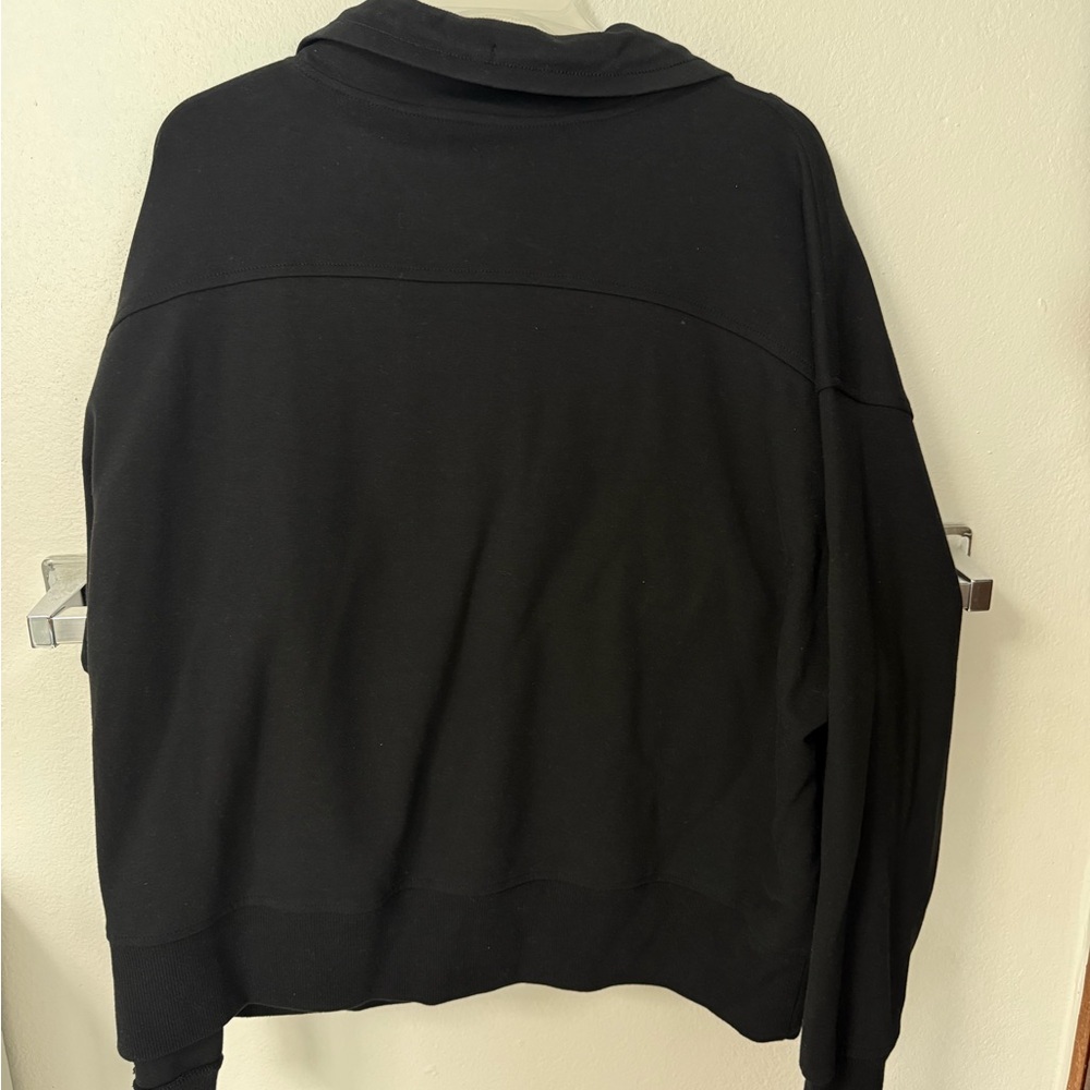 Old Navy Dynamic Fleece Pullover Activewear - Picture 3 of 3